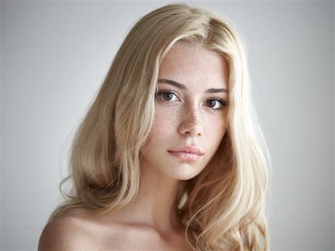 young blonde woman|500+ Blonde Woman Pictures .